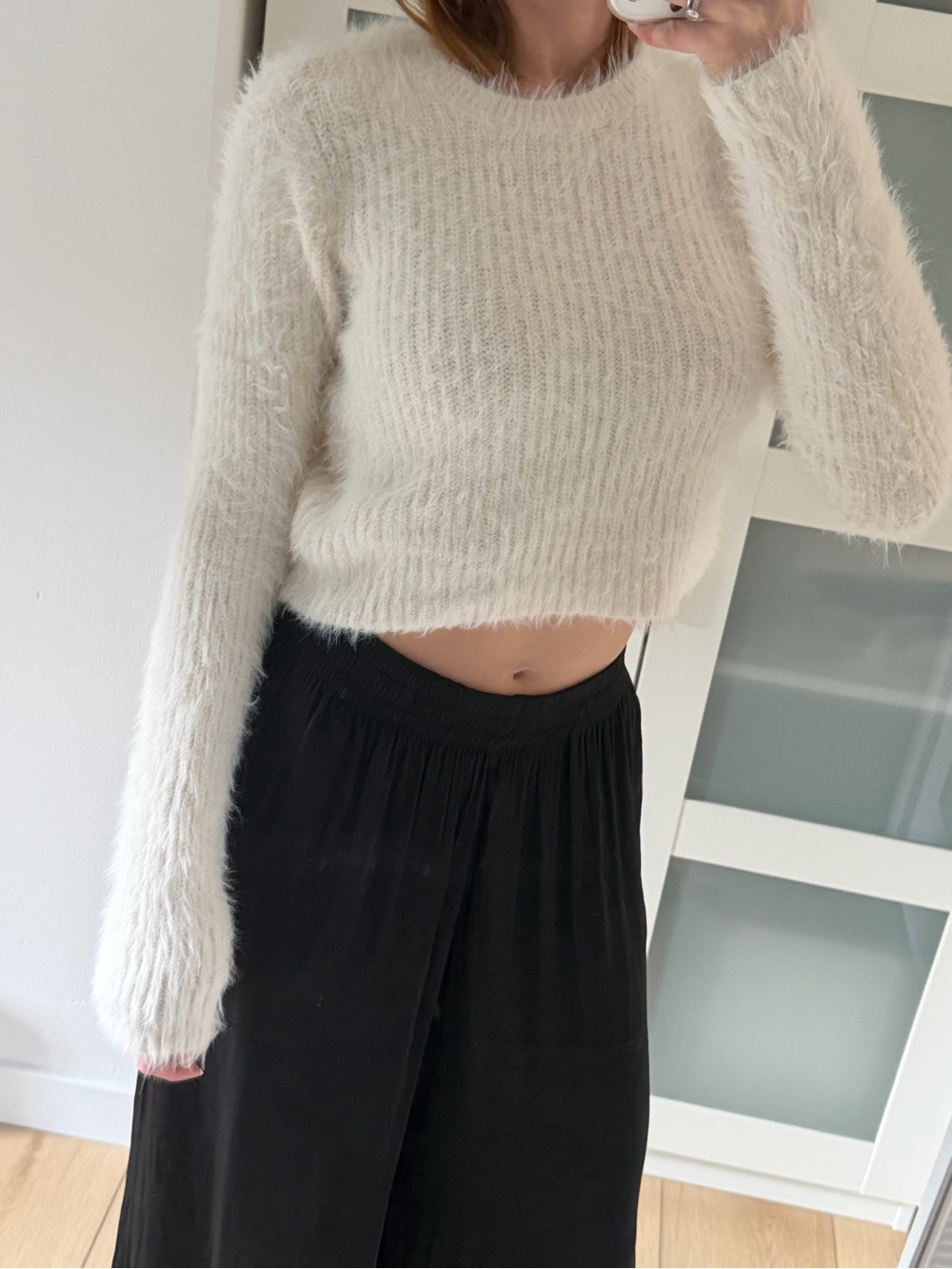 Zara Cream Fuzzy Cropped Sweater